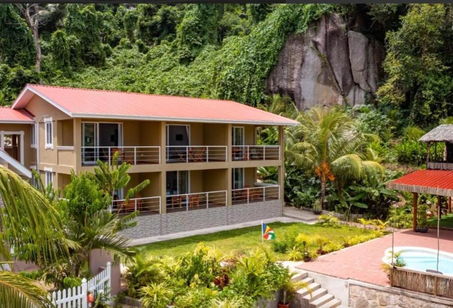 Auguste Holiday Residence Anse Etoile Экстерьер фото